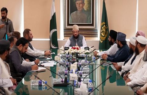  Religious scholars pledge support to Govt for promoting peace