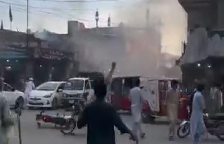 15 martyred as suicide bomber targets Swat police station