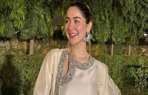 Global star Hania Aamir has achieved a major digital milestone by crossing 20 million followers