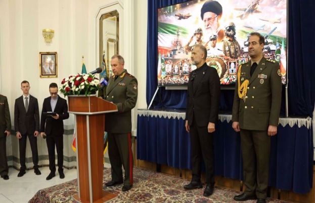 Russian general hails Iran's 'shining example' of defense against US-Israeli aggression