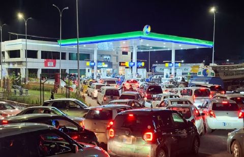 Govt increases petrol price by Rs1.54 per litre, diesel by Rs2.16