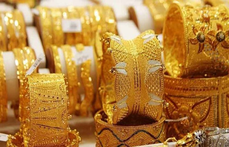 The per-tola price of 24-karat gold increased