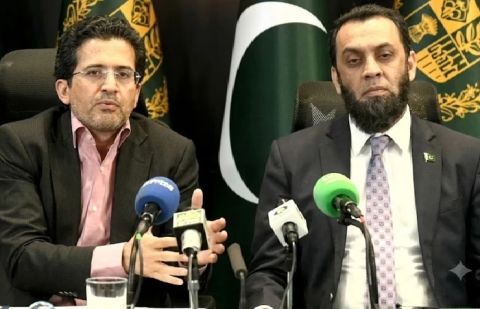 Information Minister Attaullah Tarar, Malik and Petroleum Minister Ali Pervaiz Malik 